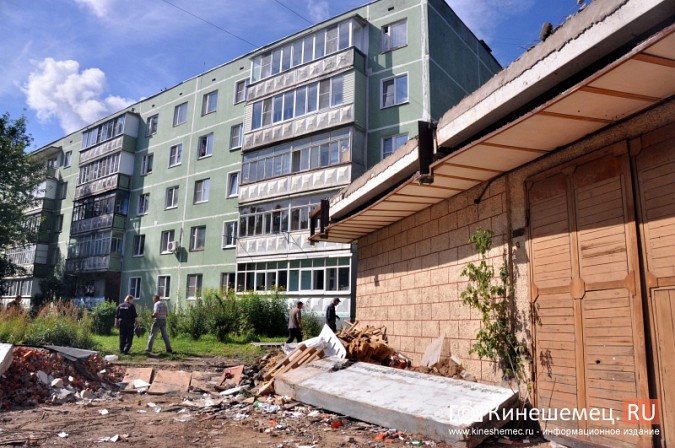 Кинешемцы напуганы ходом работ по реконструкции магазина на улице Маршала Василевского фото 2