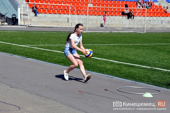 День физкультурника в Кинешме: от жима гири до тенниса фото 27