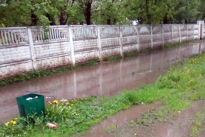 Тротуар у детского сада №9 на улице Вичугской дождался ремонта фото 2