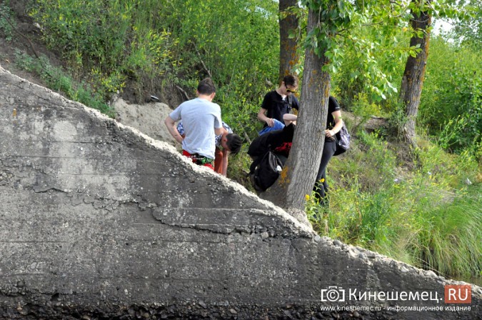 Кинешемских подростков остановили при попытке прыгнуть с Кузнецкого моста фото 2