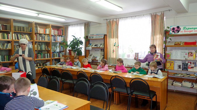 Кинешемская библиотека провела своих маленьких гостей по сказочным тропинкам фото 5