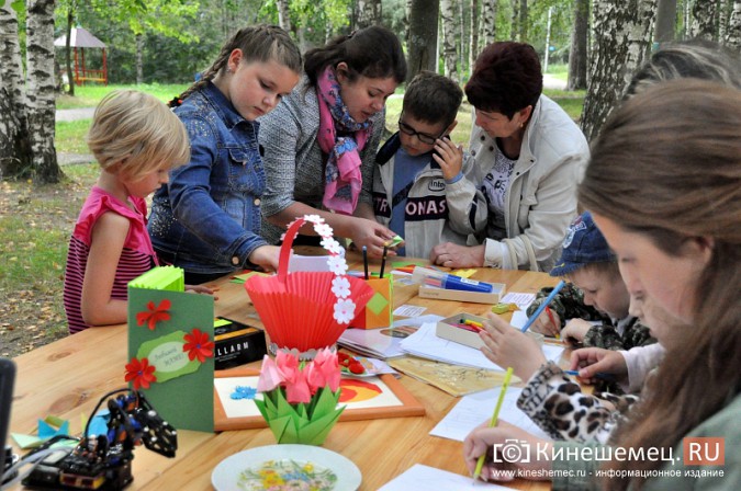 В Кинешме всем миром собрали детей в школу фото 20