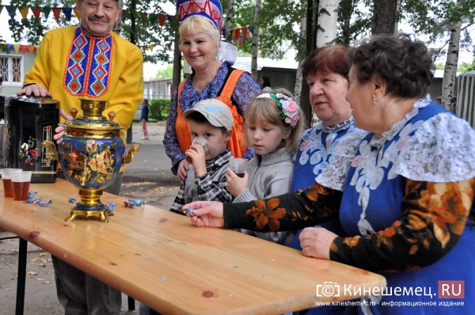 В Кинешме всем миром собрали детей в школу фото 24