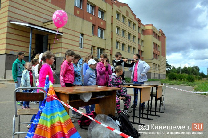 Кинешемские ветераны-десантники учили стрельбе из пневматической винтовки фото 3