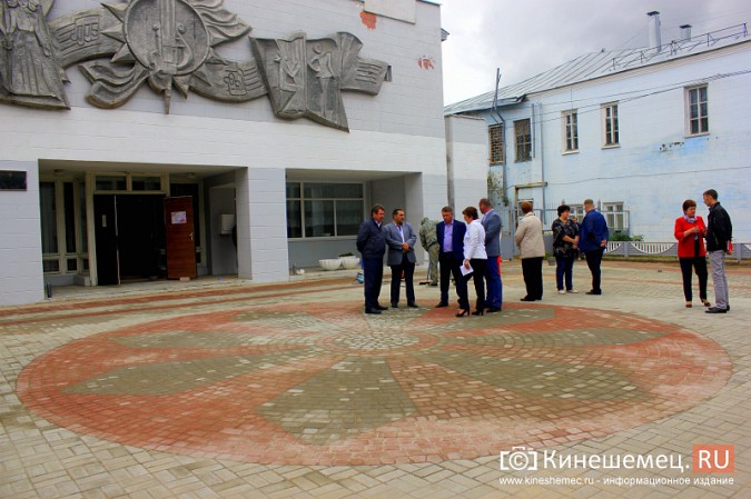 Завершено благоустройство территории у Кинешемской школы искусств фото 2