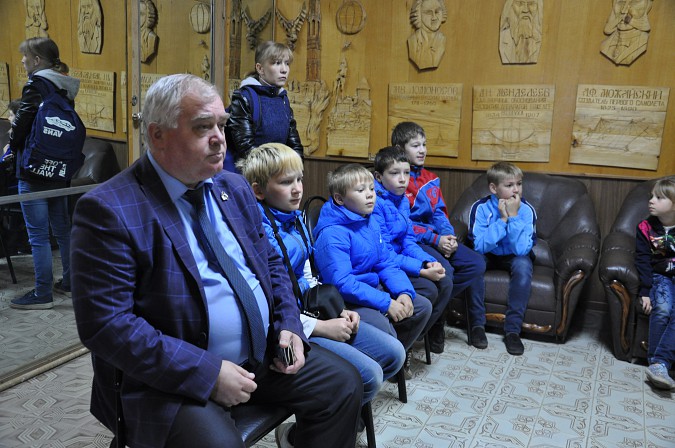 Воспитанники Кинешемского детского дома побывали на ивановском аэродроме фото 4