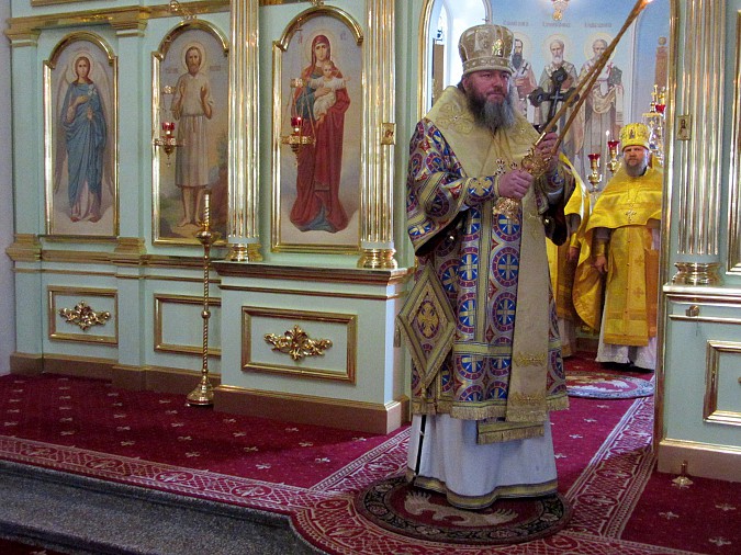 Воскресное богослужение в кафедральном соборе Кинешмы возглавил епископ Иларион фото 2