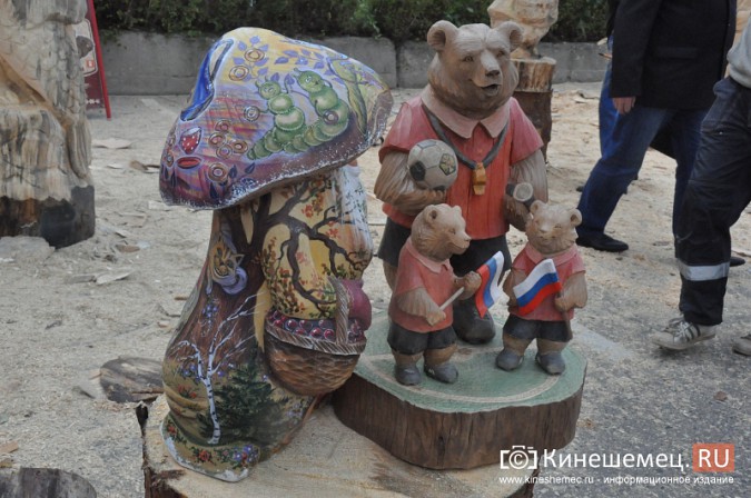 В Кинешме с успехом прошел мастер-класс скульпторов по дереву фото 18