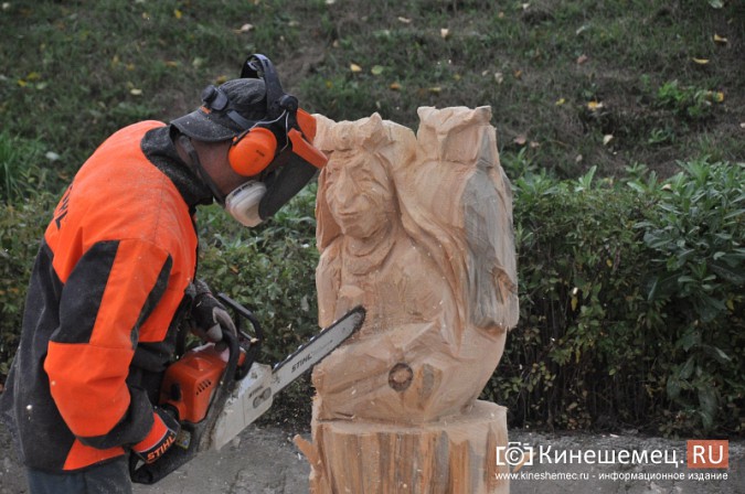 В Кинешме с успехом прошел мастер-класс скульпторов по дереву фото 15