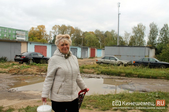 Жители дома на улице Ломоносова в Кинешме утопают в грязи и воде фото 7