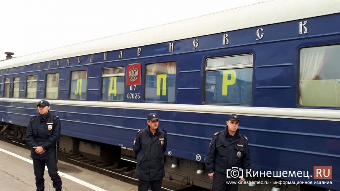Поезд Жириновского заехал в кинешемский тупик фото 15
