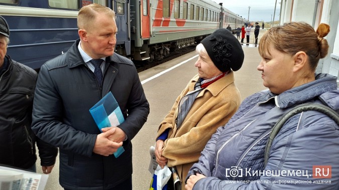 Поезд Жириновского заехал в кинешемский тупик фото 17