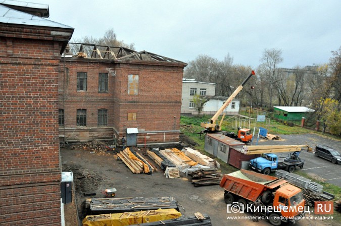 В Кинешме подрядчик приступил к ремонту кровли лицея Фурманова фото 19