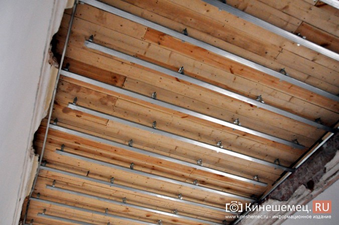 В Кинешме подрядчик приступил к ремонту кровли лицея Фурманова фото 5