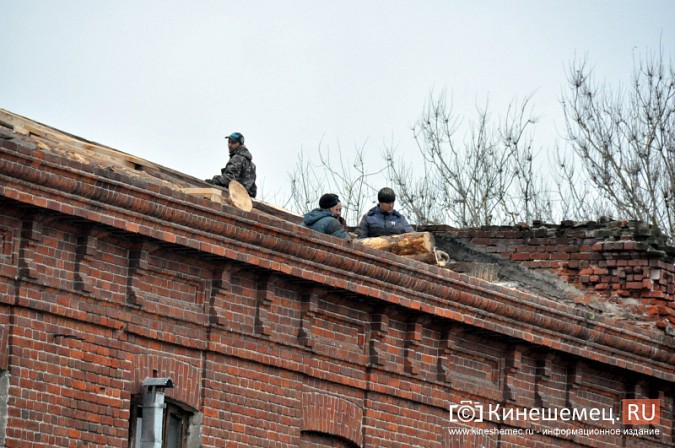 В Кинешме подрядчик приступил к ремонту кровли лицея Фурманова фото 18