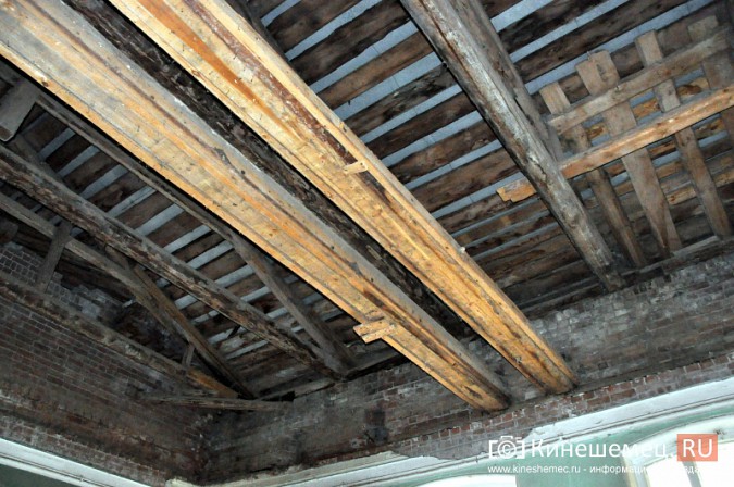 В Кинешме подрядчик приступил к ремонту кровли лицея Фурманова фото 7