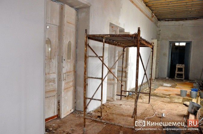 В Кинешме подрядчик приступил к ремонту кровли лицея Фурманова фото 12