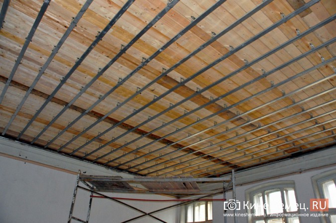 В Кинешме подрядчик приступил к ремонту кровли лицея Фурманова фото 15