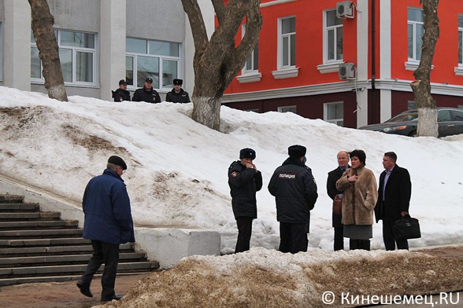 Эвакуированы все сотрудники администрации Кинешмы фото 10