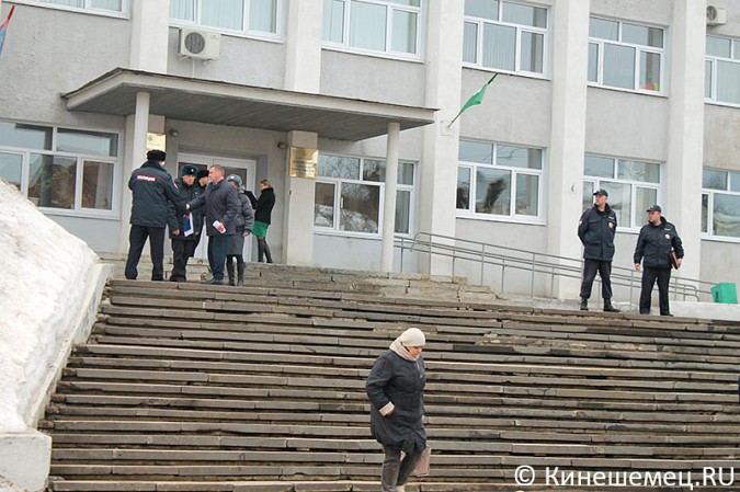 Эвакуированы все сотрудники администрации Кинешмы фото 4