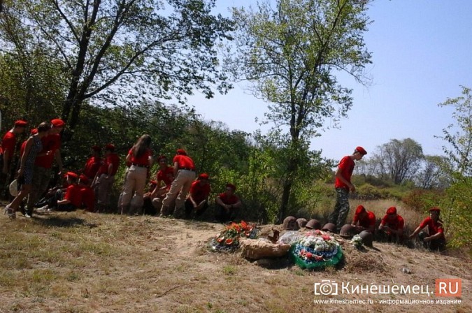 Дочь погибшего под Ростовом кинешемца-красноармейца посетила могилу отца фото 8