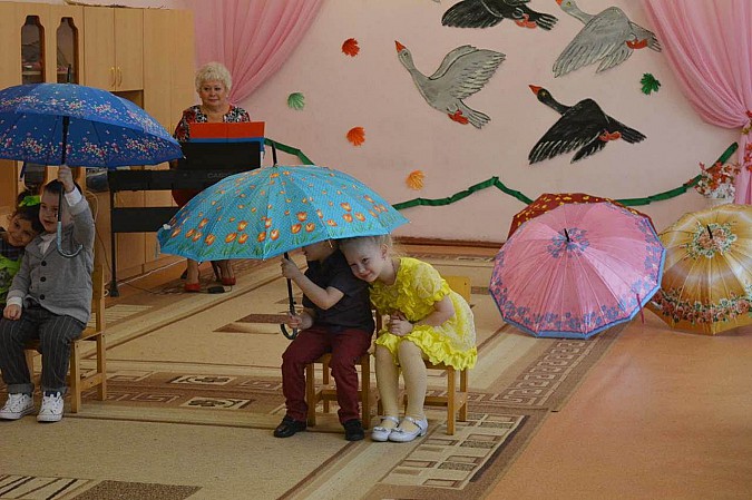 Осенний утренник прошел в Кинешемском детском саду №17 фото 2