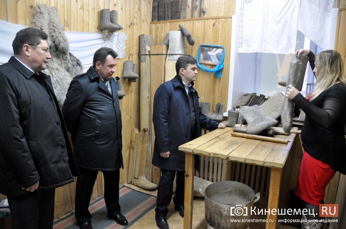 Станислав Воскресенский посетил кинешемский музей валенок фото 6
