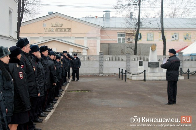 В Кинешме прошел торжественный строевой смотр фото 2