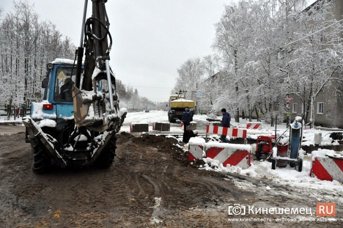 Дорогу на улице 50-летия Комсомола восстановят только будущей весной фото 11