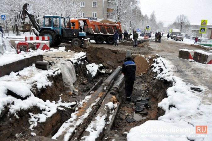 Дорогу на улице 50-летия Комсомола восстановят только будущей весной фото 8