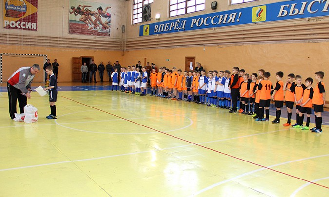 Две кинешемские команды боролись за победу в турнире по мини-футболу фото 6