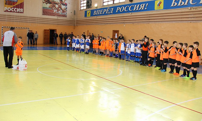 Две кинешемские команды боролись за победу в турнире по мини-футболу фото 4