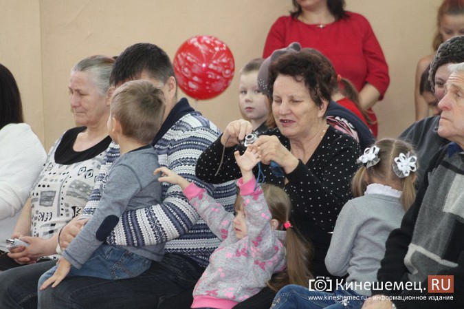 В микрорайоне «Автоагрегат» ярко отметили День матери фото 48