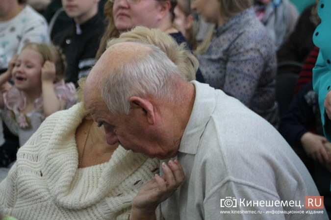 В микрорайоне «Автоагрегат» ярко отметили День матери фото 10