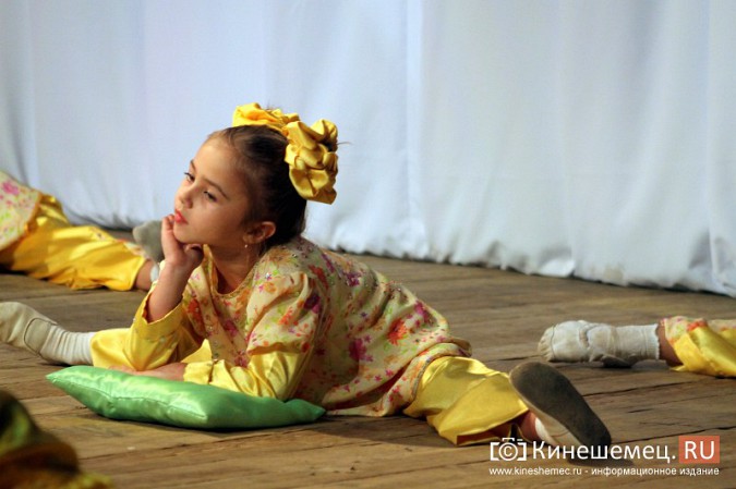 В Кинешме выбрали самую талантливую и находчивую маму фото 49