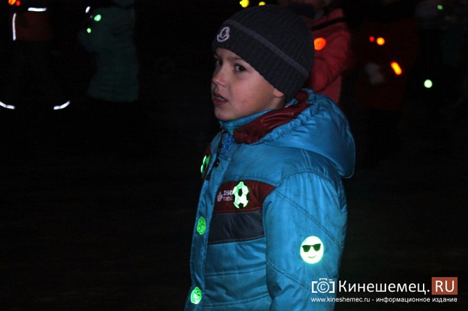 Инспекторы ГИБДД провели танцевальный флешмоб на главной площади Кинешмы фото 3