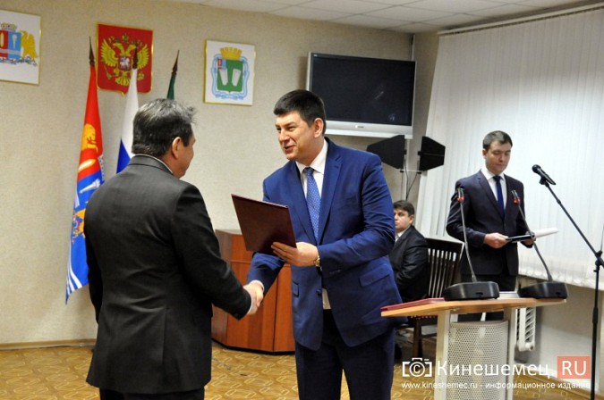 Александр Пахолков поклялся верой и правдой служить Кинешме фото 18