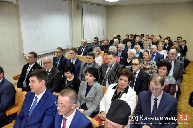 Александр Пахолков поклялся верой и правдой служить Кинешме фото 9