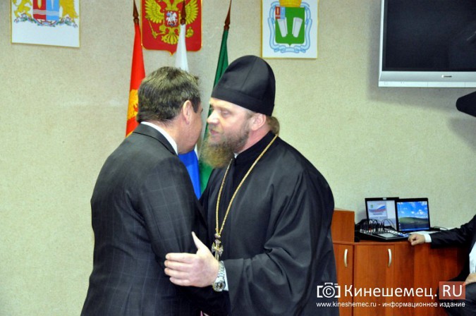 Александр Пахолков поклялся верой и правдой служить Кинешме фото 22