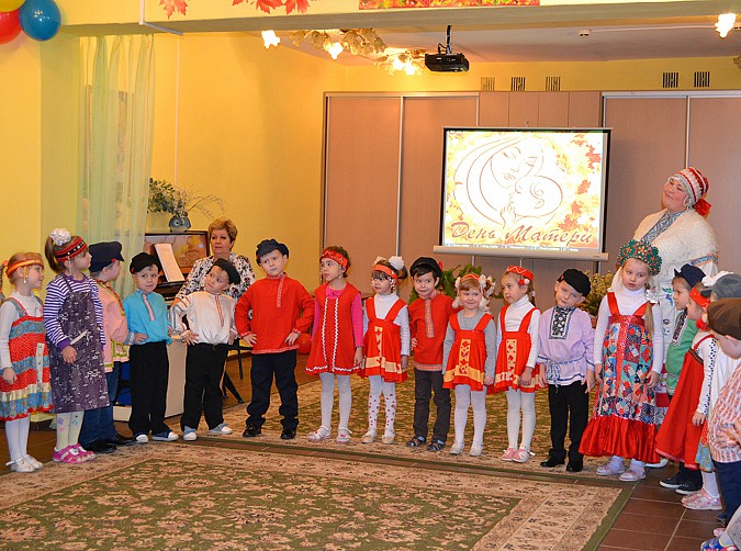 Частушки и народные игры порадовали  кинешемских детсадовцев фото 2