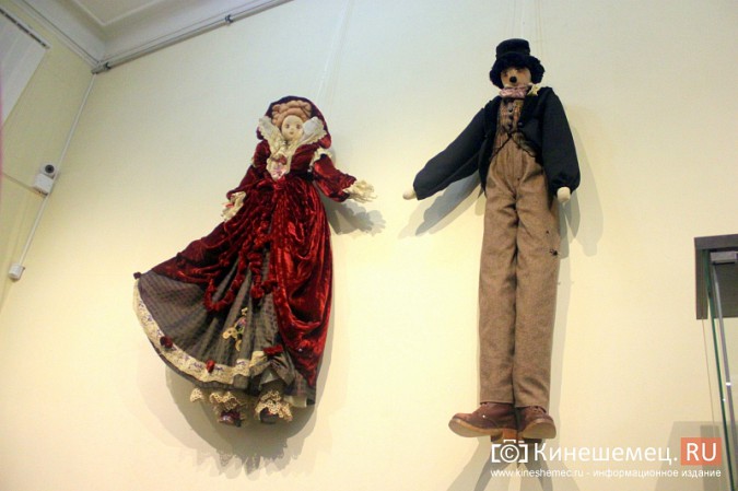 Частный коллекционер привезла в Кинешму куклы фото 11
