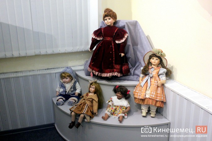 Частный коллекционер привезла в Кинешму куклы фото 14