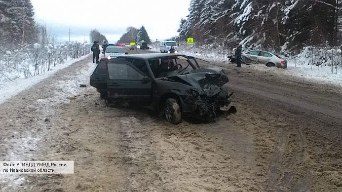 Лобовое столкновение произошло на трассе в Ивановской области фото 2