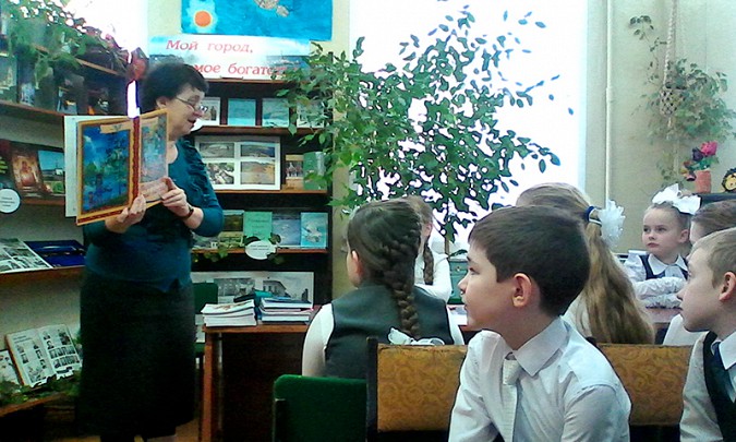 Кинешемская писательница прочитала младшим школьникам свои стихи фото 2