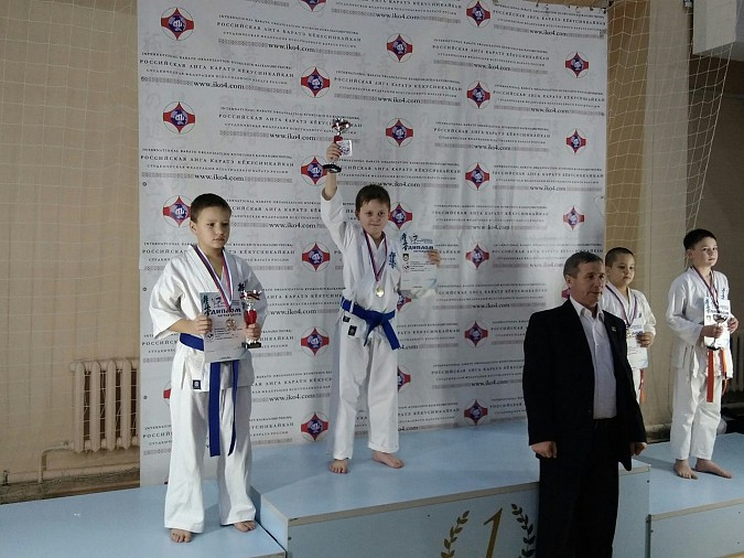 Кинешемские каратисты выиграли золотые медали Первенства России фото 2