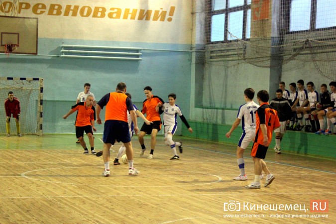 Чемпионат Кинешмы по мини-футболу становится непредсказуемым фото 7