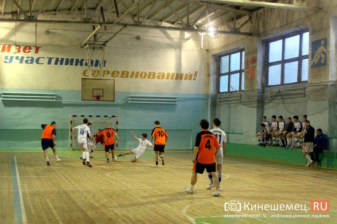 Чемпионат Кинешмы по мини-футболу становится непредсказуемым фото 6