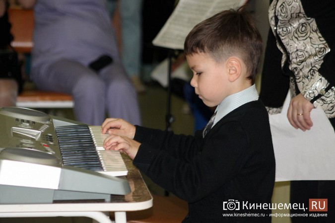 Кинешемские скрипачи дали удивительный концерт в стенах ЦРБ фото 15