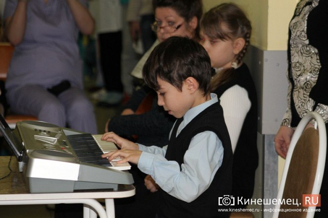 Кинешемские скрипачи дали удивительный концерт в стенах ЦРБ фото 18