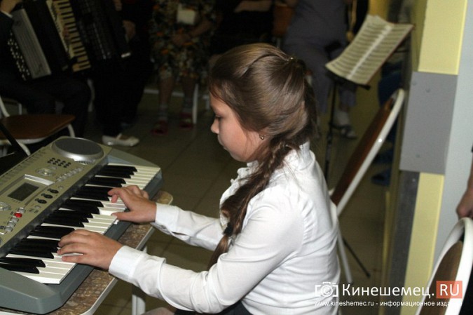 Кинешемские скрипачи дали удивительный концерт в стенах ЦРБ фото 5